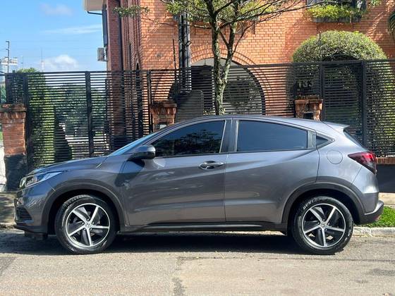 HONDA HR-V 1.8 16V FLEX LX 4P AUTOMÁTICO HONDA HR-V 1.8 16V FLEX LX 4P AUTOMÁTICO